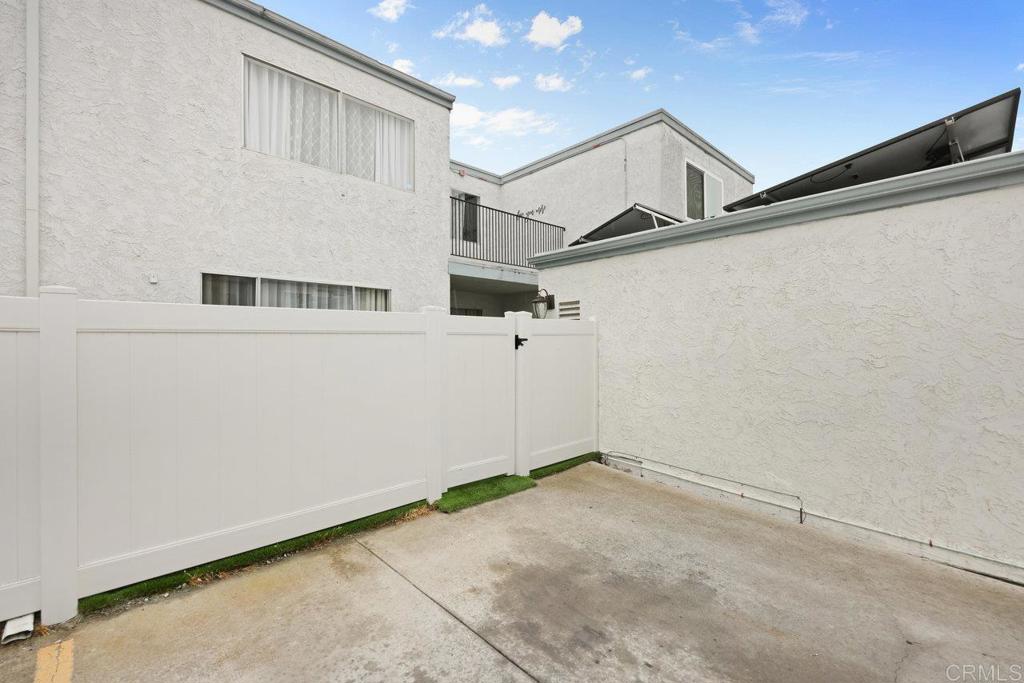 1640 Maple Drive 32