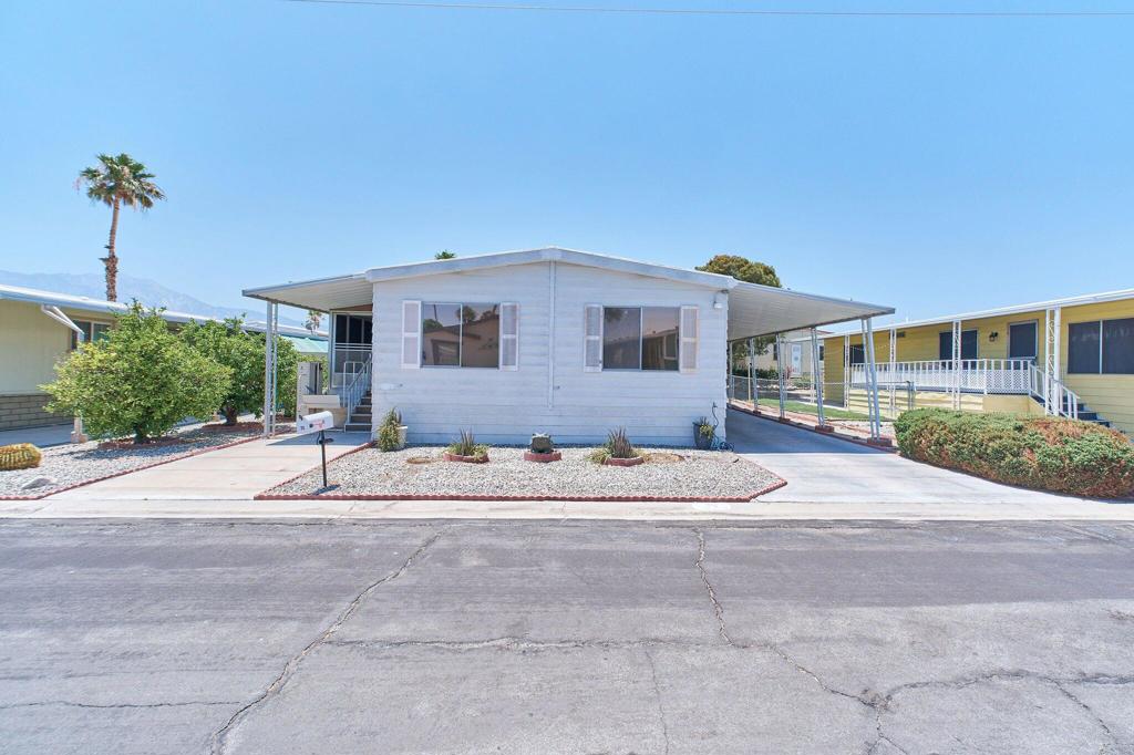 Skys Haven - Manufactured In Park