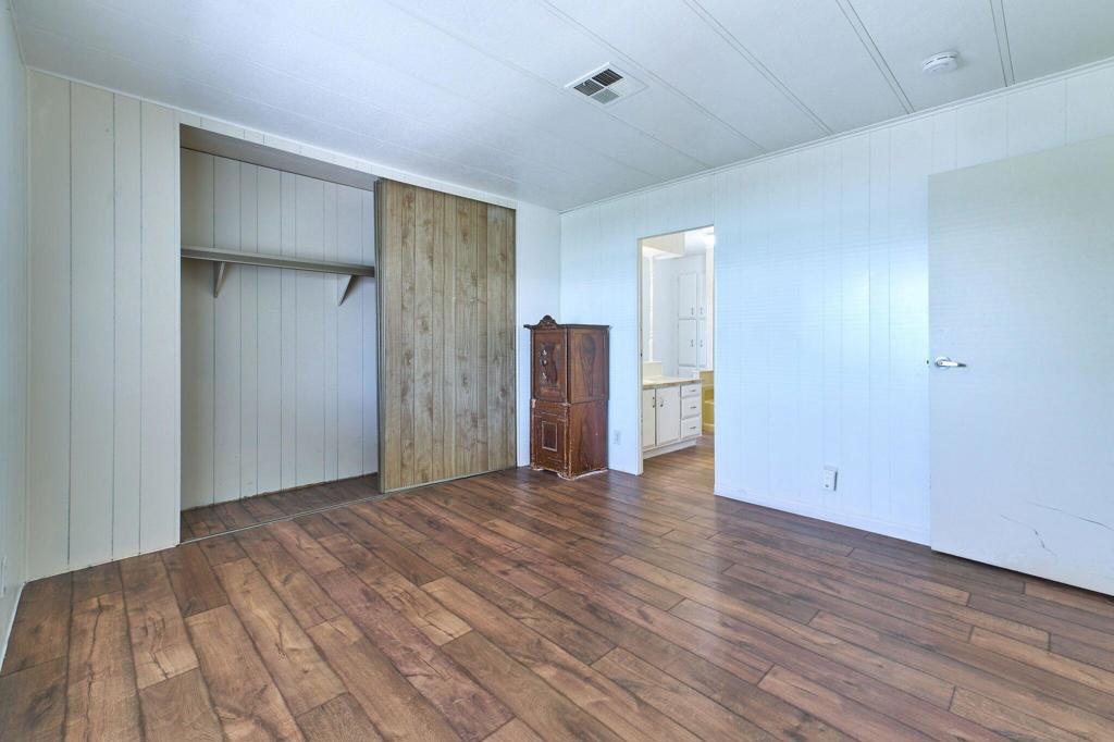 Skys Haven - Manufactured In Park