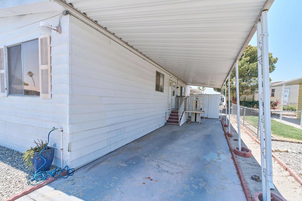 Skys Haven - Manufactured In Park