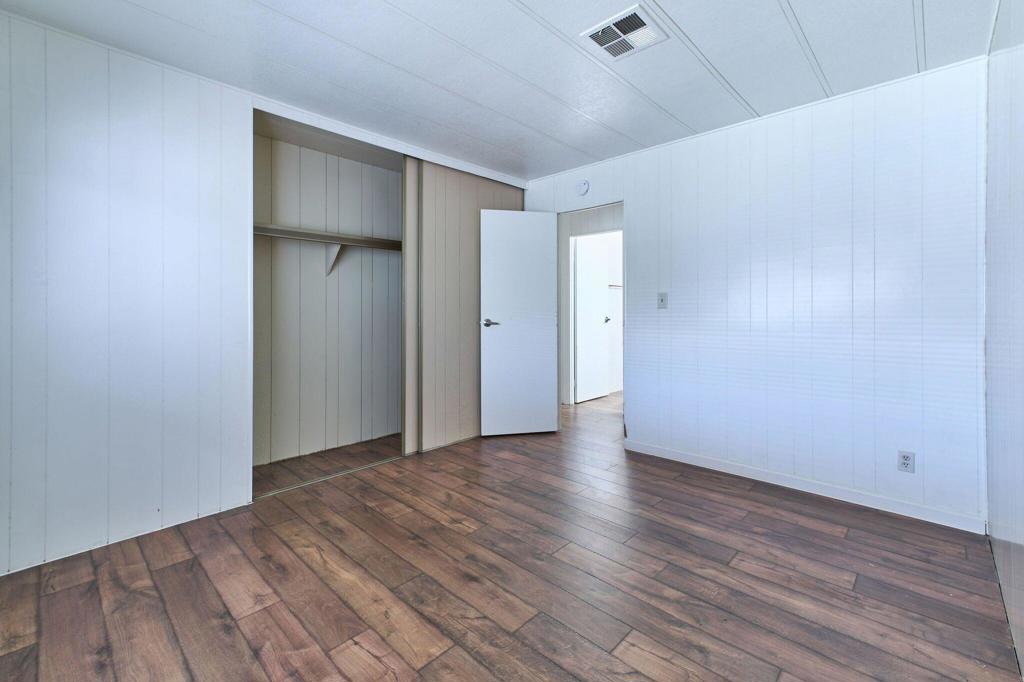 Skys Haven - Manufactured In Park