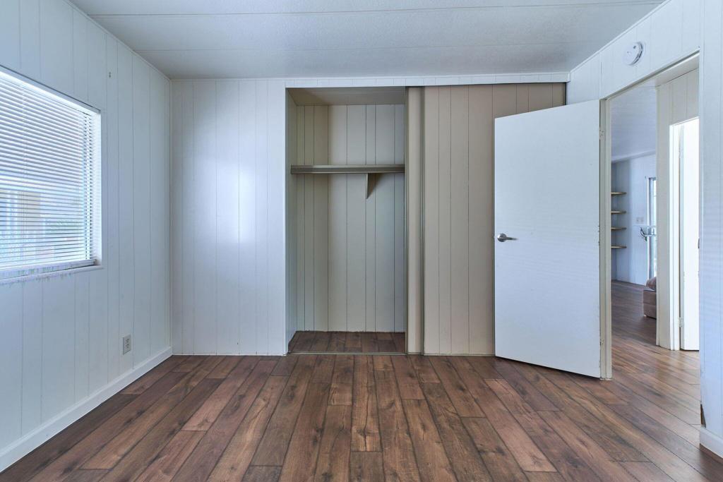 Skys Haven - Manufactured In Park