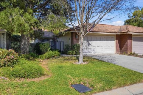 Photo of 4308 Los Padres Dr Dr, Fallbrook, CA 92028 (MLS # NDP2602753)
