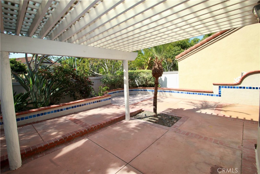 6 DEL AZUL, Irvine CA 92614 - Photo 18