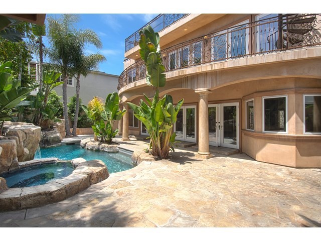 511 Cliff Drive