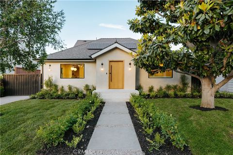 4522 Calhoun Avenue Sherman Oaks CA 91423