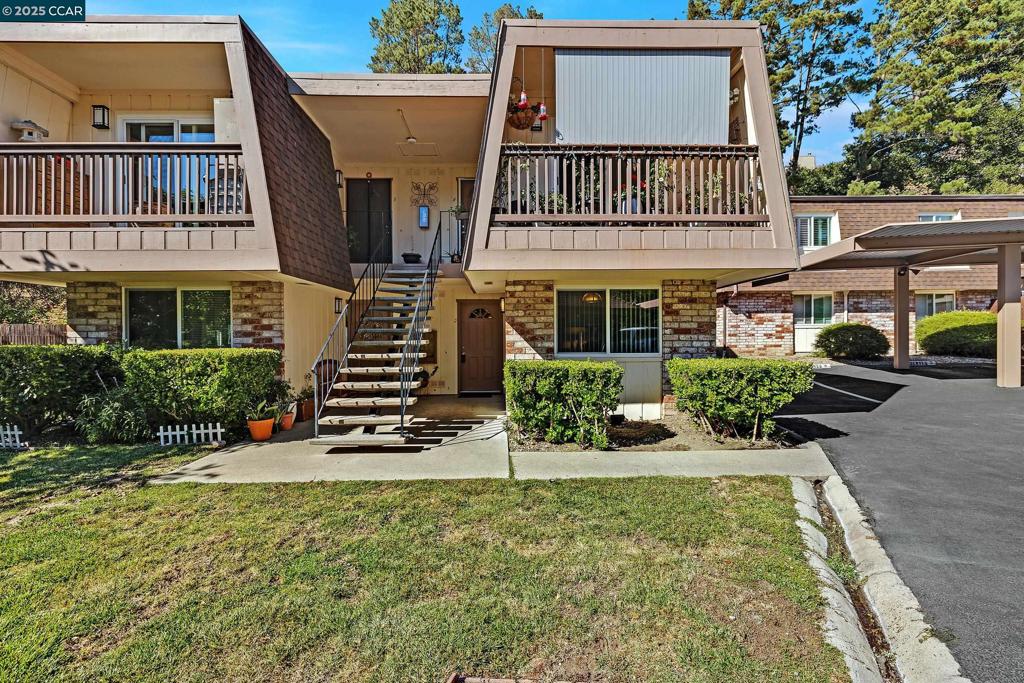 ASCOT COURT - Residential