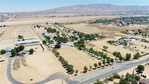 9983 Choiceana Avenue Hesperia CA 92345