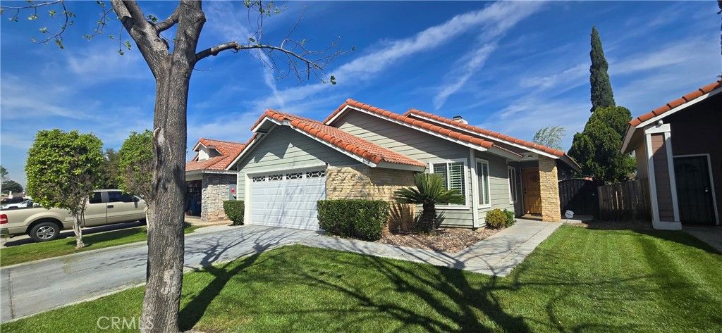 Photo of 1158 W Cornell Street, Rialto, CA 92376 (MLS # IV26066784)