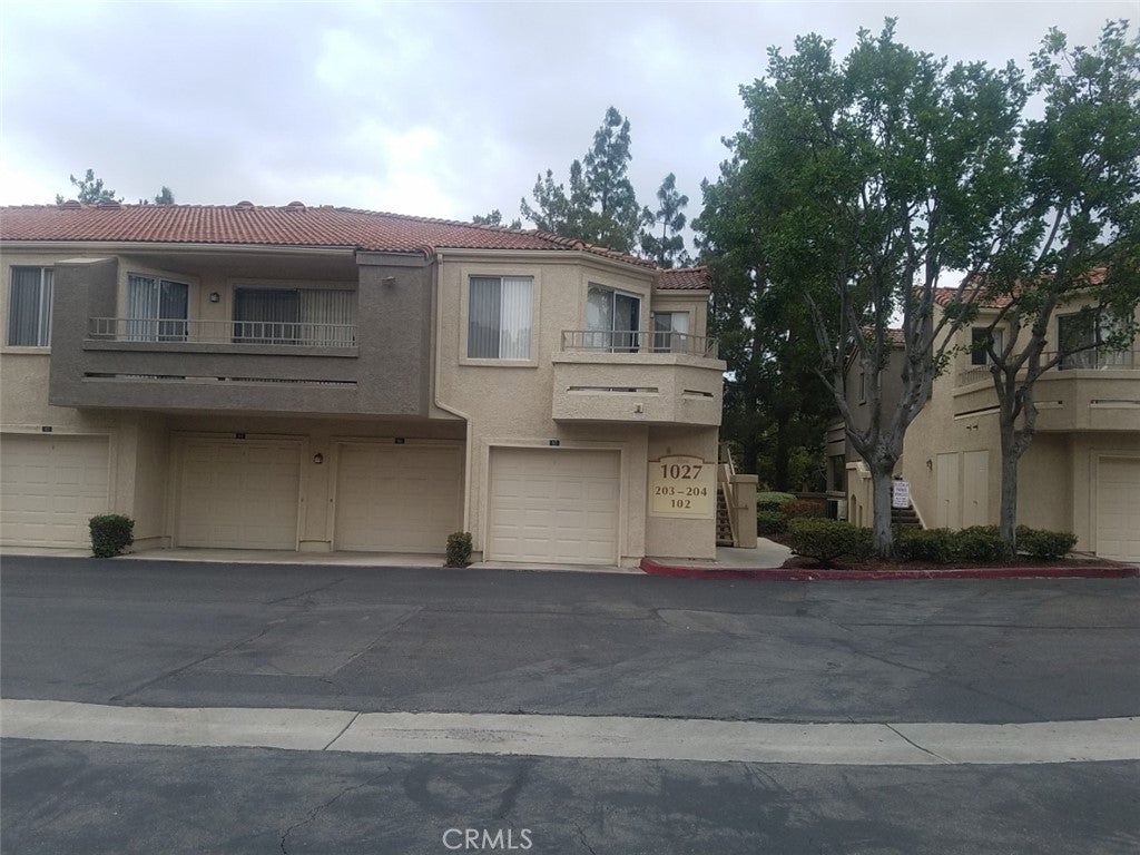1027 Vista Del Cerro Drive 204