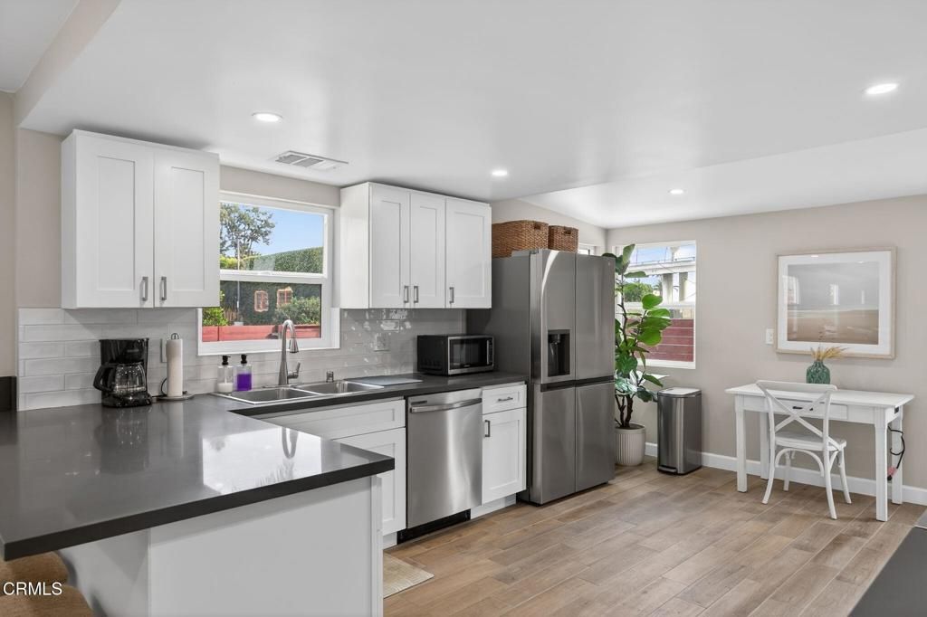 Photo of 201 S Olive Street, Ventura, CA 93001 (MLS # V1-34244)