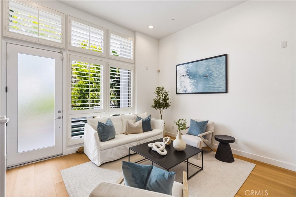 5401 W 149th Place 13