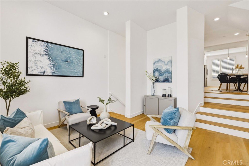 5401 W 149th Place 13