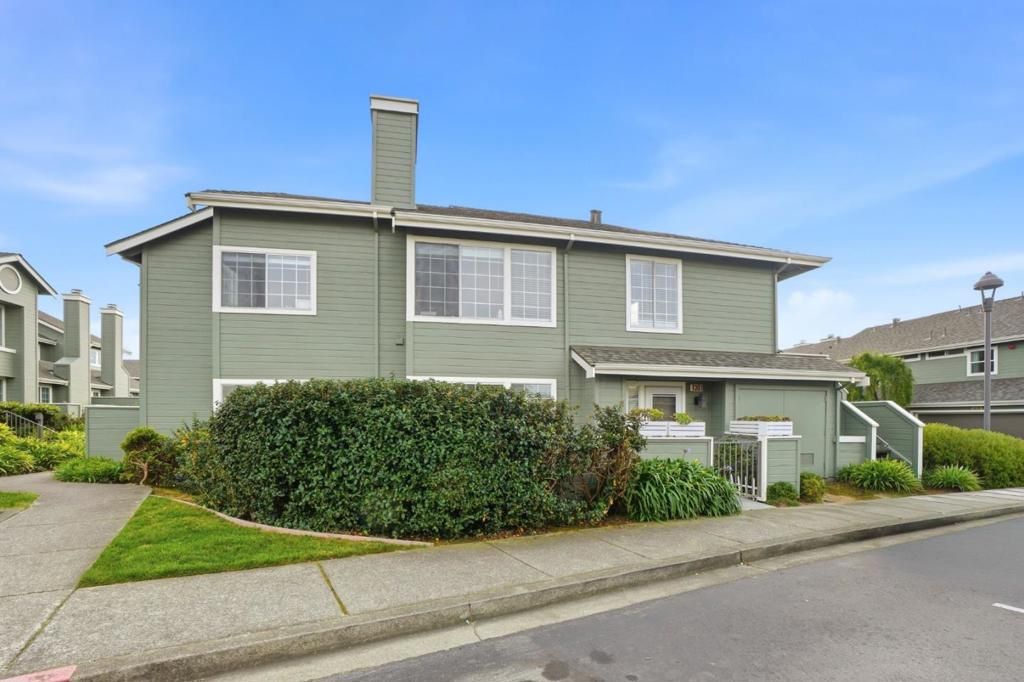 Photo of 1301 Danberry Lane, Daly City, CA 94014 (MLS # ML82032101)