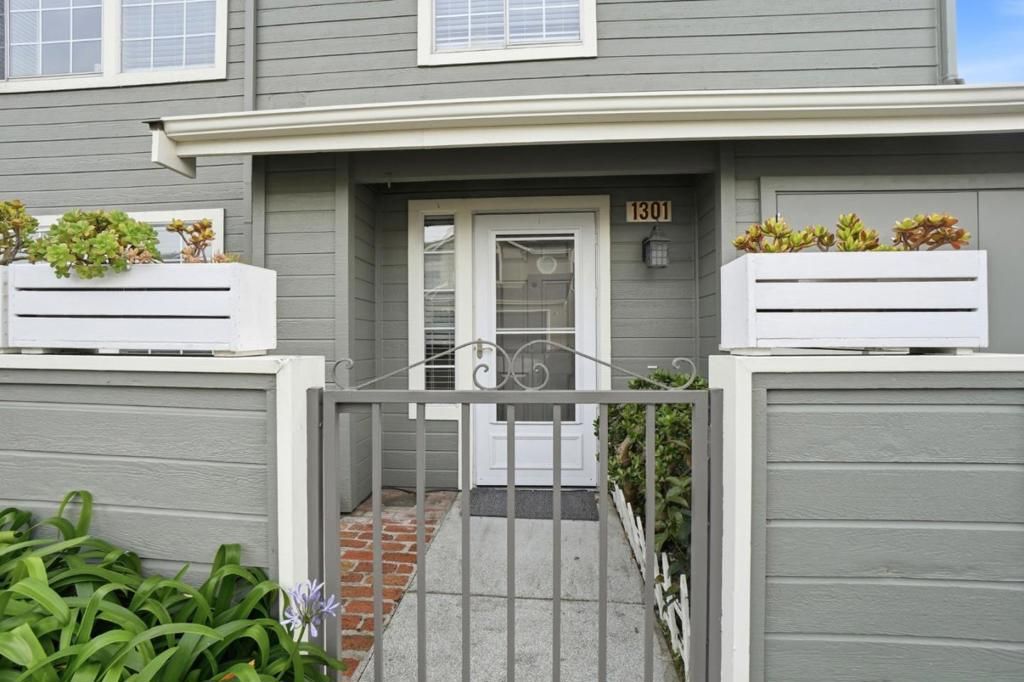 Photo of 1301 Danberry Lane, Daly City, CA 94014 (MLS # ML82032101)