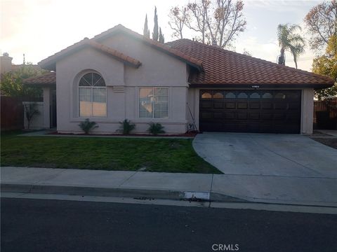 Photo of 1235 Marble Court, Hemet, CA 92543 (MLS # SW26048223)