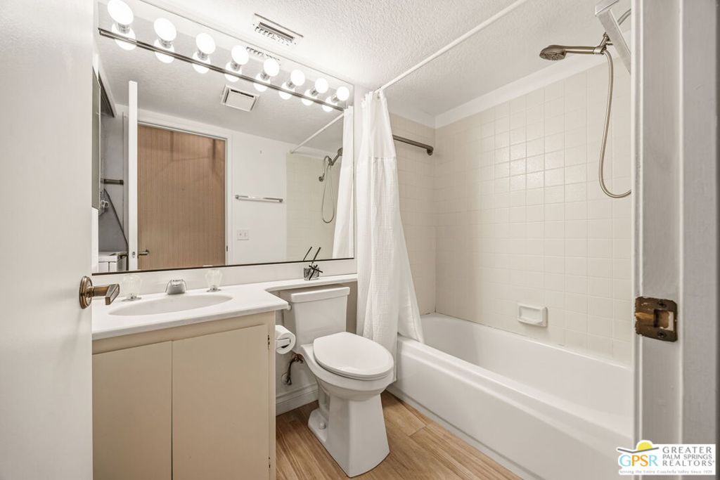 Woodhaven Country Club - Residential