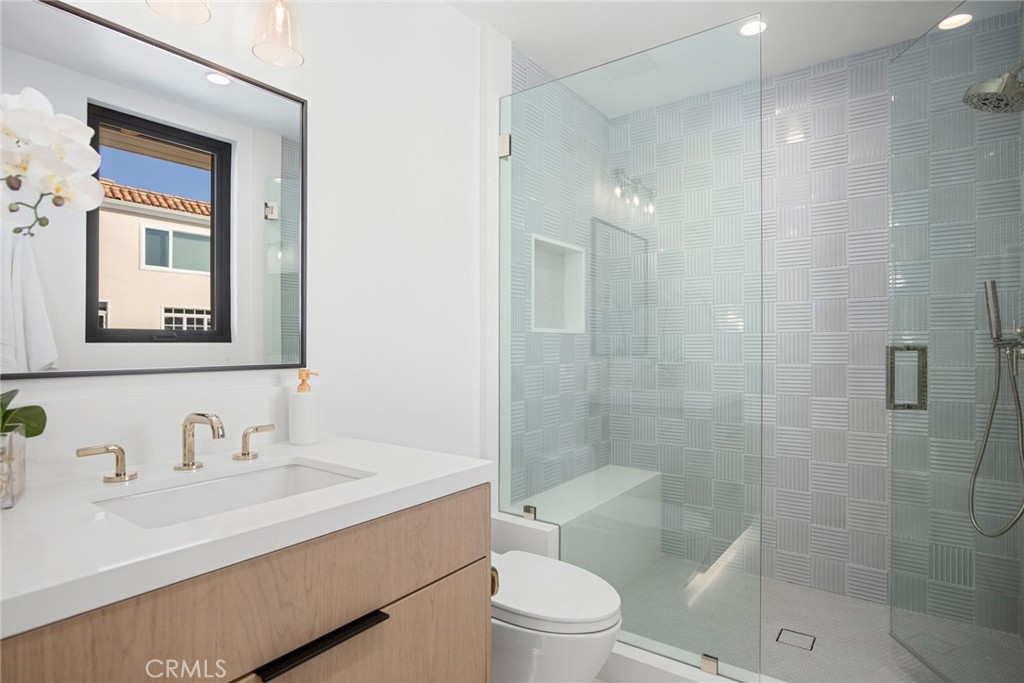 Corona del Mar South of PCH (CDMS) - Residential