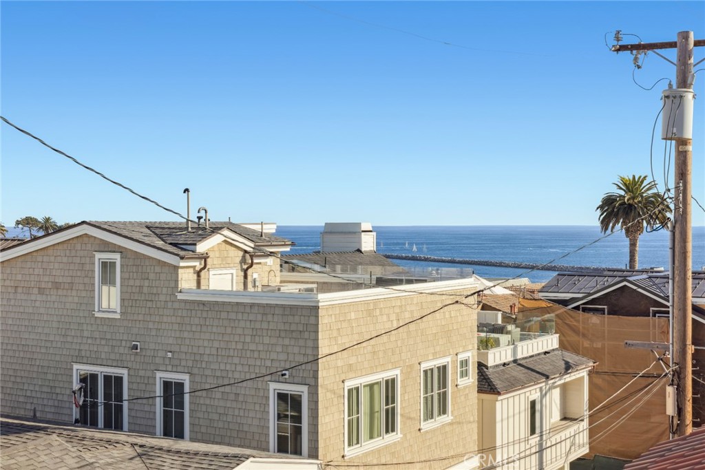 Corona del Mar South of PCH (CDMS) - Residential