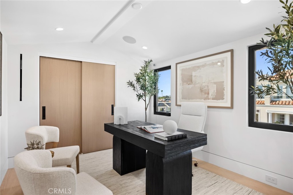 Corona del Mar South of PCH (CDMS) - Residential