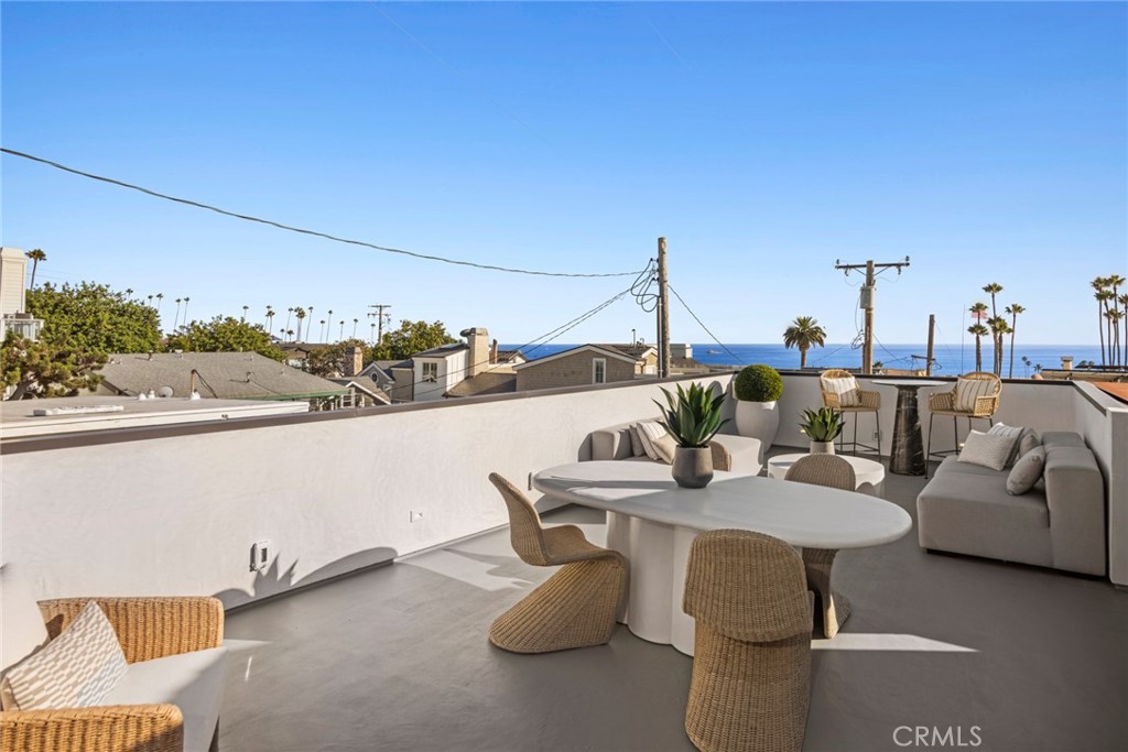 Corona del Mar South of PCH (CDMS) - Residential