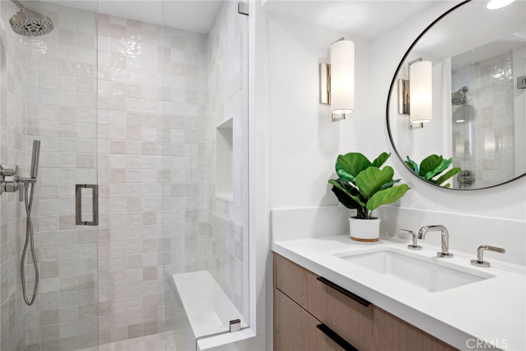 Corona del Mar South of PCH (CDMS) - Residential