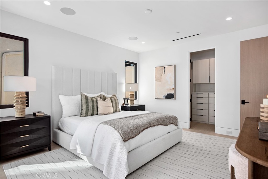 Corona del Mar South of PCH (CDMS) - Residential