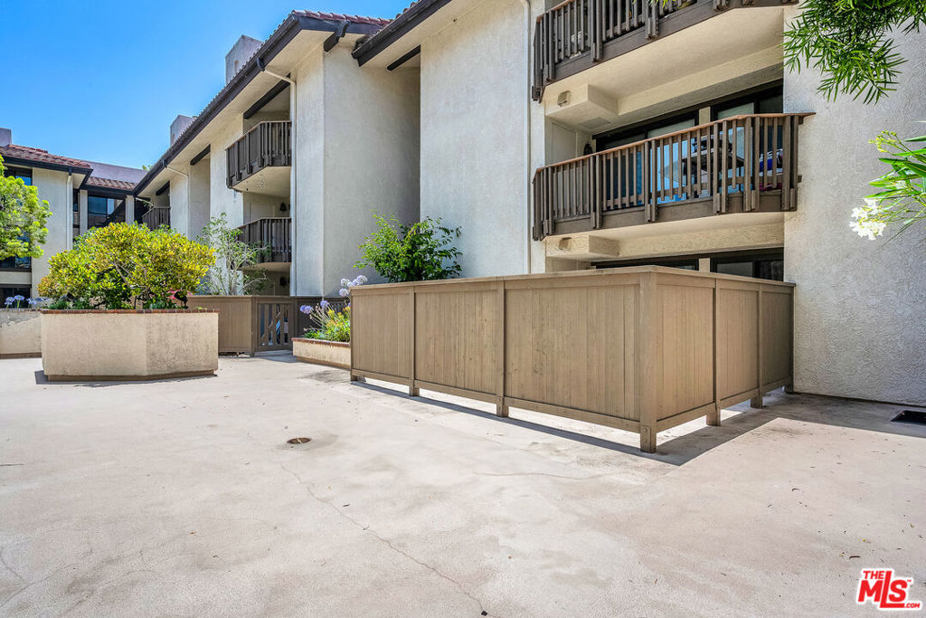 8512 Tuscany Avenue 207