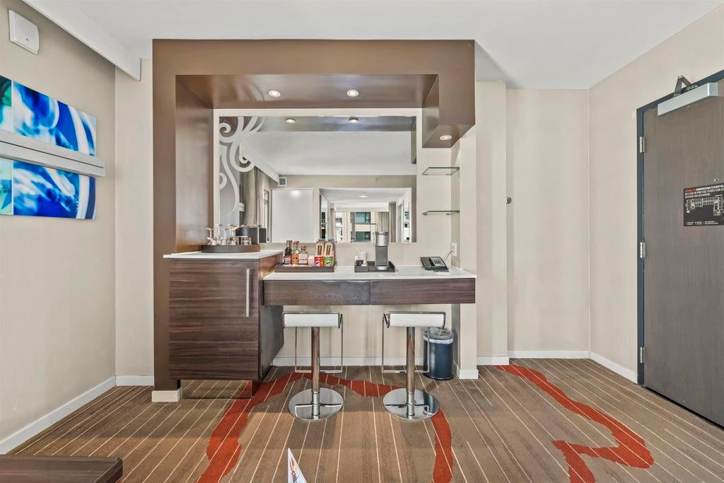207 5th Ave 1148