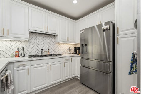 Tiny photo for 1000 E Ocean Boulevard #104, Long Beach, CA 90802 (MLS # 26858595)