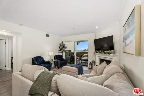 Tiny photo for 1000 E Ocean Boulevard #104, Long Beach, CA 90802 (MLS # 26858595)