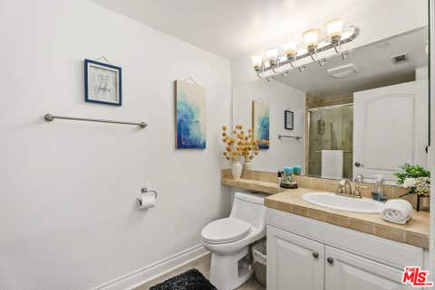 Tiny photo for 1000 E Ocean Boulevard #104, Long Beach, CA 90802 (MLS # 26858595)