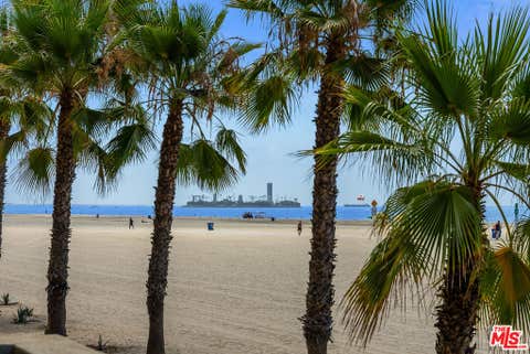 Tiny photo for 1000 E Ocean Boulevard #104, Long Beach, CA 90802 (MLS # 26858595)
