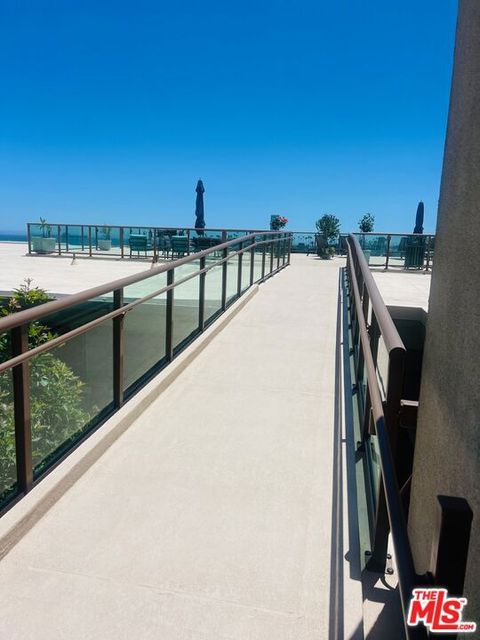Tiny photo for 1000 E Ocean Boulevard #104, Long Beach, CA 90802 (MLS # 26858595)