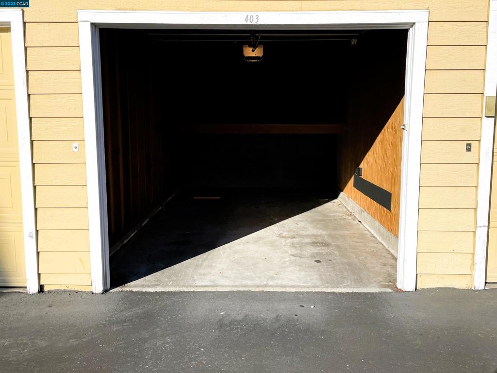 WILLOWBROOK - Residential