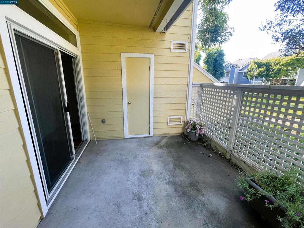 WILLOWBROOK - Residential