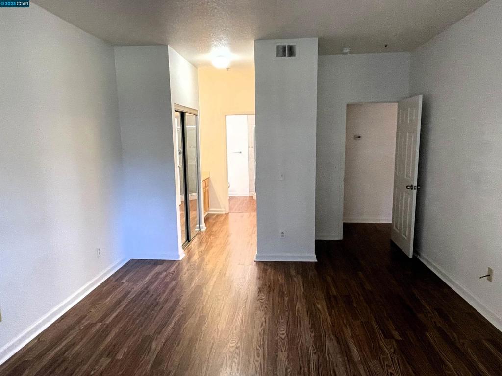 WILLOWBROOK - Residential