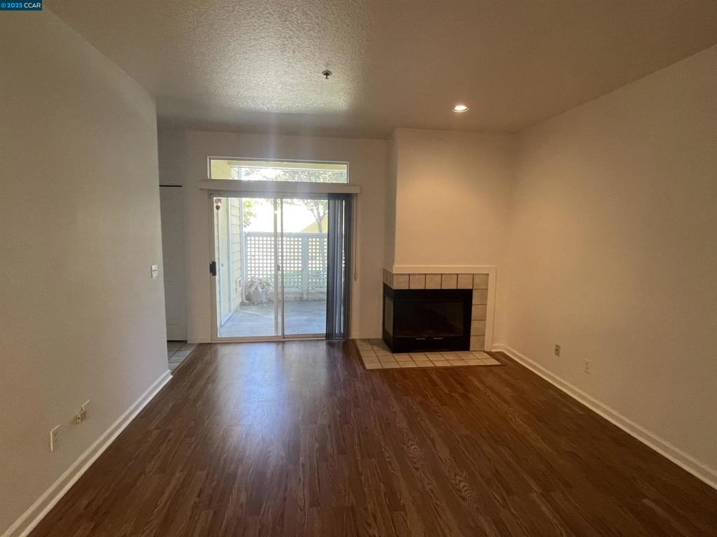 WILLOWBROOK - Residential