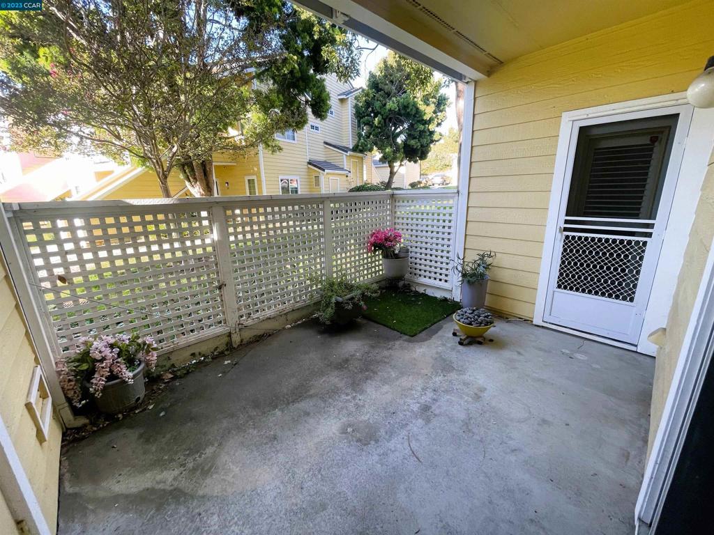 WILLOWBROOK - Residential