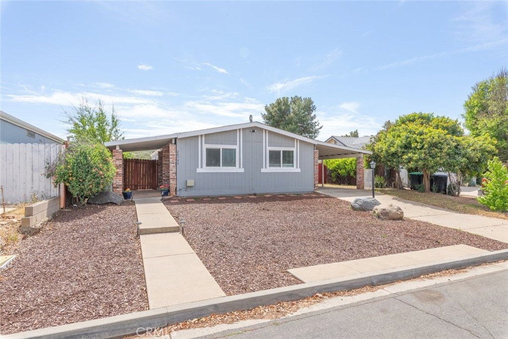 24799 Split Rail Road