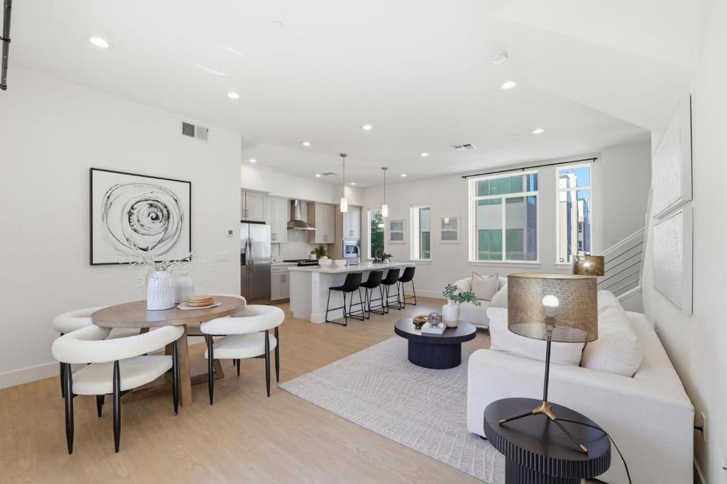 407 Lubeck Terrace