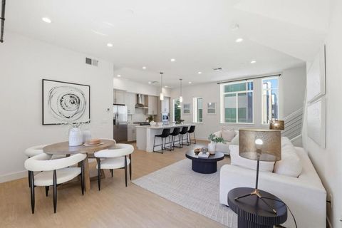 Photo of 407 Lubeck Terrace, Sunnyvale, CA 94089 (MLS # ML82039083)