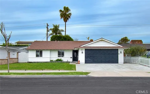 2913 Jacaranda Avenue, Costa Mesa, CA 92626 - MLS#: NP26003701
