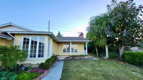 Photo of 5544 Littlebow Rd, Rancho Palos Verdes, CA 90275 (MLS # SB26146177)