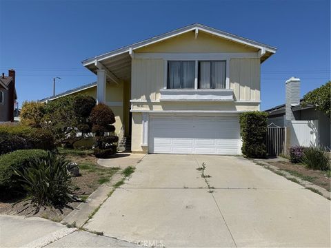 Photo of 5131 Rotherham Circle CIR, Westminster, CA 92683 (MLS # OC26111877)