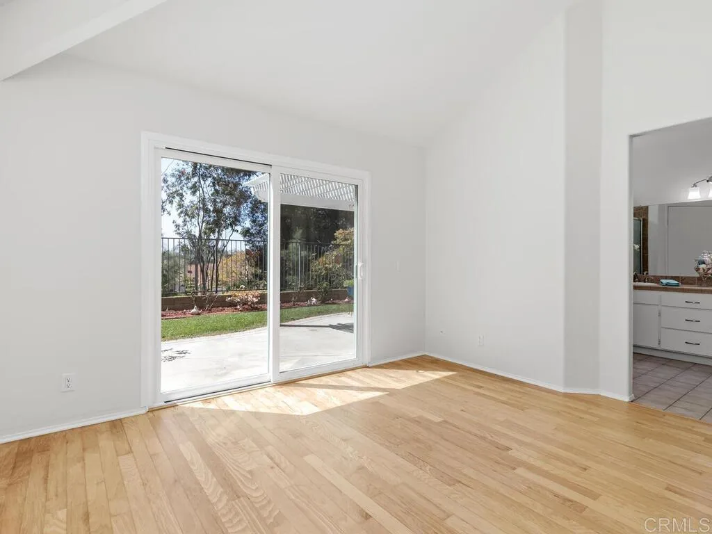 Vista, California 92081, United States, 2 Bedrooms Bedrooms, ,2 BathroomsBathrooms,Residential,Pending,107375