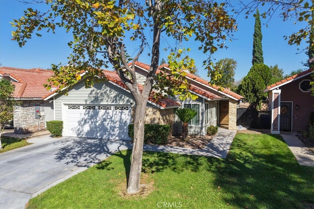 1158 W Cornell