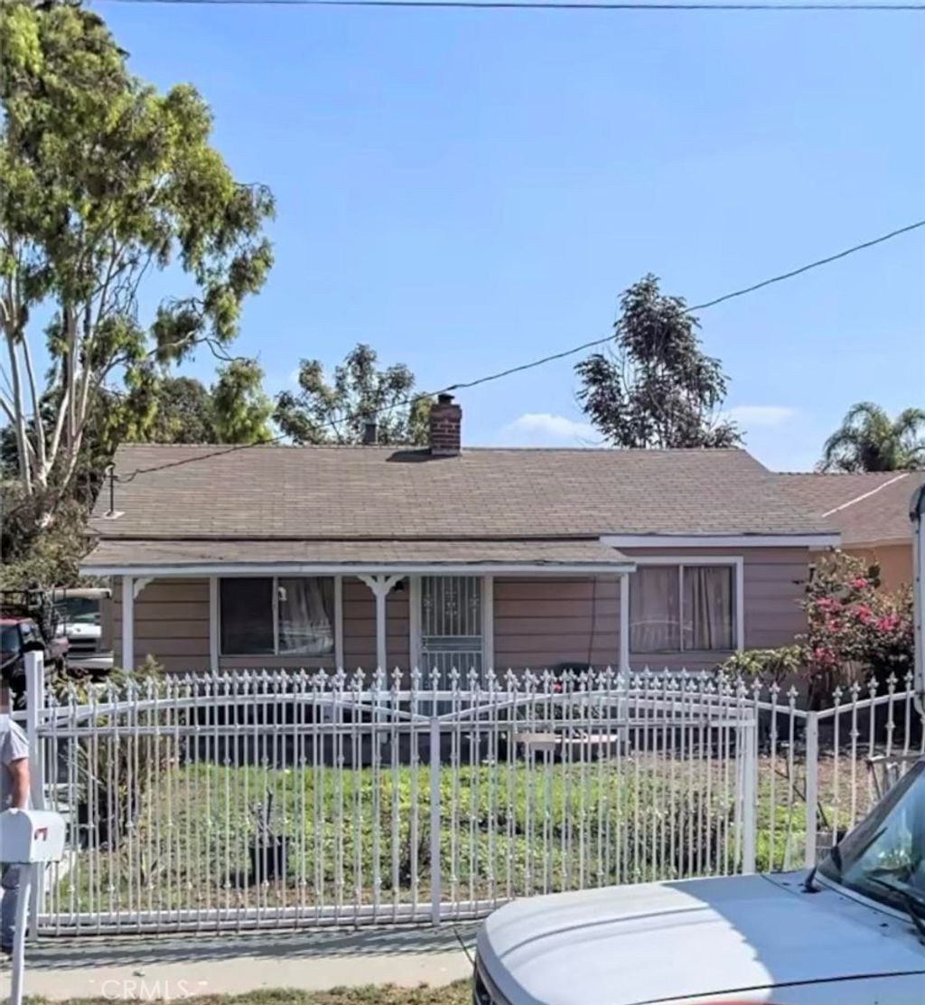 Photo of 208 S 2nd Ave, La Puente, CA 91746 (MLS # TR25244124)