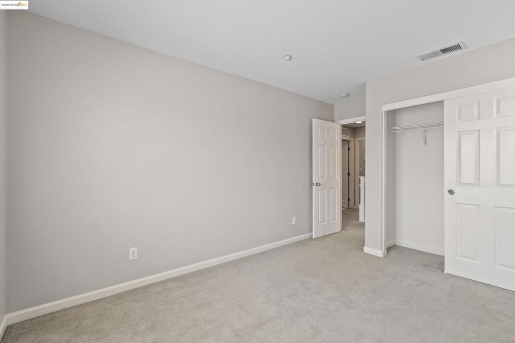 BRENTWOOD - Residential Lease