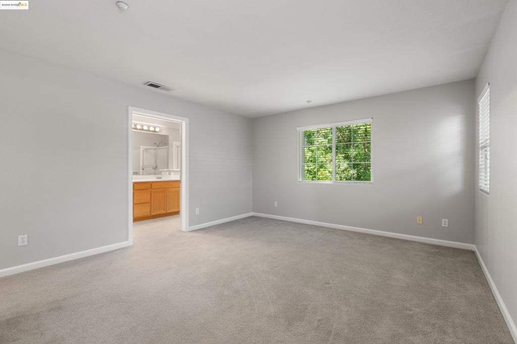 BRENTWOOD - Residential Lease